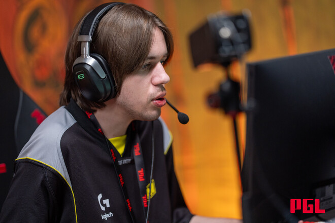 NAVI Junior разгромили россиян 1w на отборочных к Esports World Cup 2025