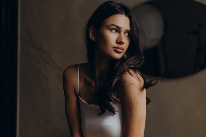 ФОТО. Футболістка Металіста 1925 роздяглася на камеру. Відверті кадри