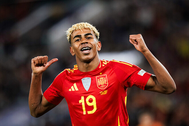 Шалений матч Іспанії та Франції, Ломаченко завершив, заявка України U-21