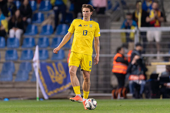 Борнмут установил цену на Забарного и отклонил предложение ПСЖ