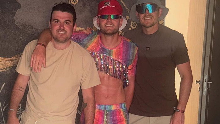 ФОТО. Гаррі Магуайр шумно відгуляв парубочий вечір. Одружився його брат