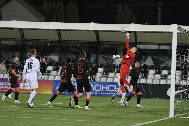 Обнародованы составы команд на матч УПЛ Кривбасс – Колос