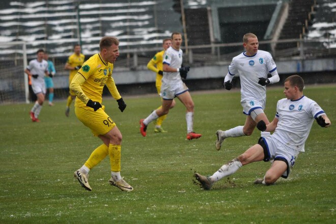 Фанаты голов не увидели. Кремень и Прикарпатье расписали мировую