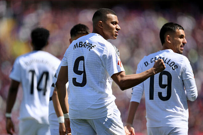 ВІДЕО. Мбаппе реалізував пенальті на 5-й хвилині у матчі Барселона – Реал