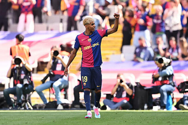 ВИДЕО. Что за камбек! Барселона вышла вперед: супергол Ямаля и мяч Рафиньи