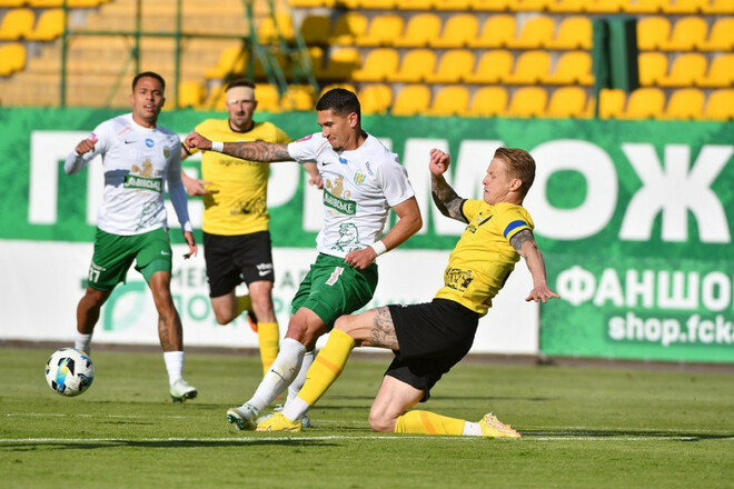 Отцепить Шахтер не получилось. Александрия во Львове уступила Карпатам