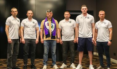 ОФІЦІЙНО. Пономарьов визначився з тренерським штабом у ЛНЗ