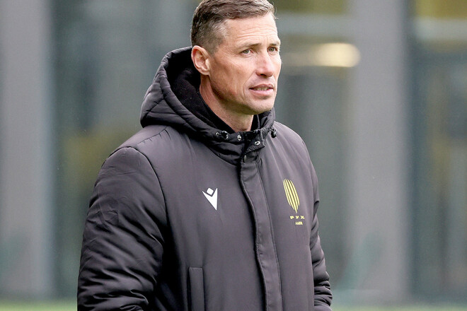 ОФІЦІЙНО. Вслід за Пономарьовим. Рух звільнив тренера команди U-19