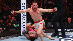 Мераб Двалишвили задушил соперника на глазах у Трампа на UFC 316