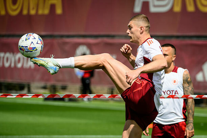 Знаменитий екс-футболіст не включив Довбика до списку найкращих в Італії