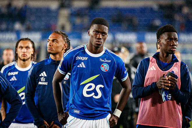 ОФИЦИАЛЬНО. Челси объявил о подписании французского защитника