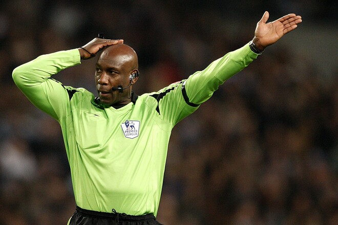 Умер первый темнокожий арбитр Английской Премьер-лиги