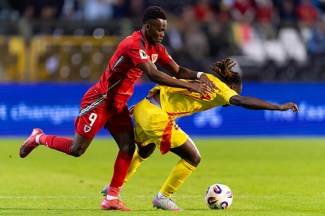 Суперматч у Бельгії, тренер для Кривбасу, пропозиції Зінченку та Забарному