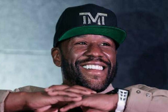 Floyd Mayweather called the stronger boxer than Pacquayao and de la Hoya
