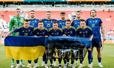 ФОТО. Збірна нагадала світу: Україна щодня під обстрілами