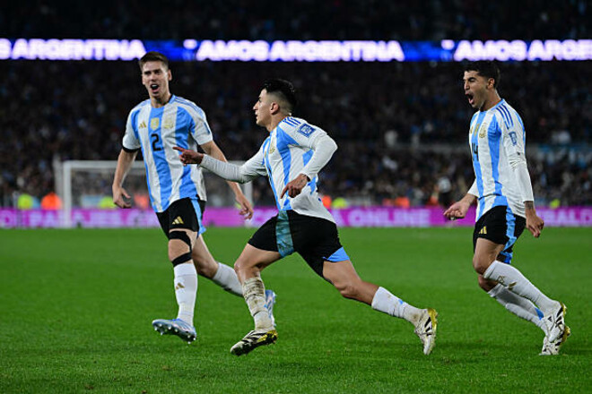 Аргентина прервала свои успешные серии на Монументале