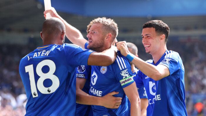 Головний спонсор Leicester City продовжує роботу попри банкрутство
