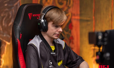 NAVI – Runa Team. EWC 2025. Отборочные. Смотреть онлайн. LIVE