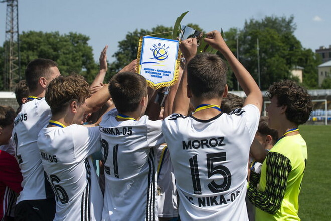 ДЮФК Ника 05 из Ивано-Франковска стала победителем ЧУ U-15 в Первой лиге
