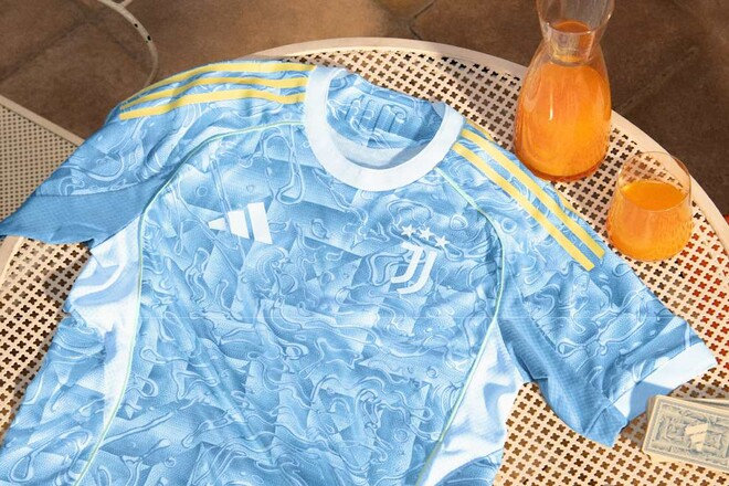 ФОТО. Із запахом моря. Ювентус презентував гостьову форму на сезон 2025/26