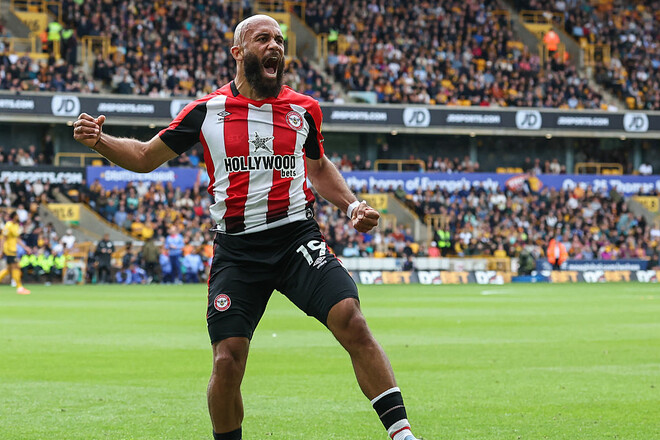 Франк збирає експідопічних. Тоттенхем хоче купити форварда Брентфорда