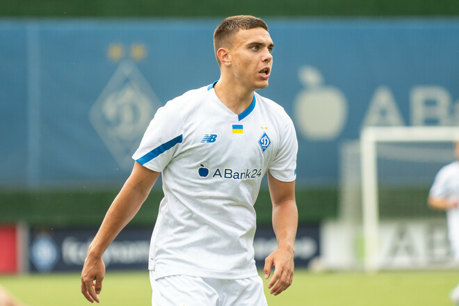 Интерес из Англии. Динамо может бесплатно потерять перспективного игрока