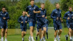 ФОТО. Сборная U-21 после матча: два тренировки и разделение на две группы