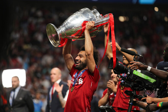 Футбольный фараон. Мохамед Салах празднует день рождения