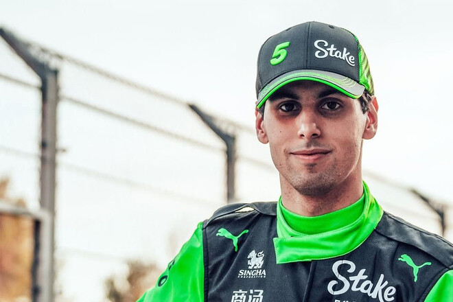 ФОТО. Пілота Формули-1 обікрали. Забрали паспорт, техніку та екіпіровку