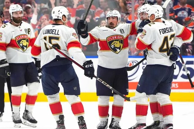 НХЛ. На 73,1% легендарний Кубок Стенлі дістанеться Флориді