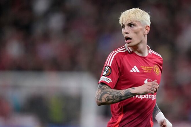 Баєр зацікавлений у півзахиснику Ман Юнайтед, але той хоче грати в АПЛ