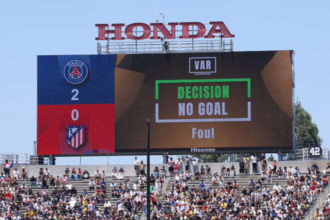 ВІДЕО. Чому рефері скасував гол Атлетіко у ворота ПСЖ у матчі КЧС?