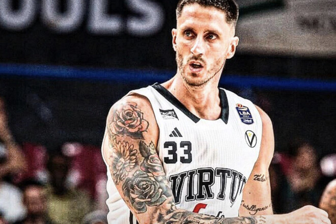 Відомий гравець збірної Італії потрапив у лікарню з лейкемією