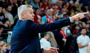 Главный тренер сборной Украины прекратил сотрудничество с румынским клубом
