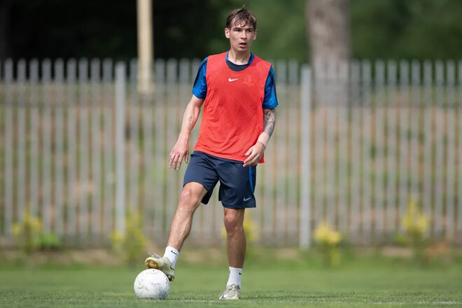 Источник: полузащитник Руха покинет клуб, несмотря на контракт до 2026 года