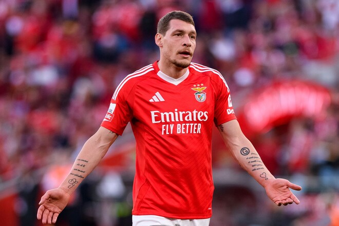 ВИДЕО. Три красные. Неспортивное поведение от Эрреры, кунг-фу от Белотти