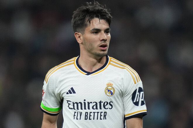 Реал скоро объявит о новом контракте с игроком. Его расхвалил Алонсо