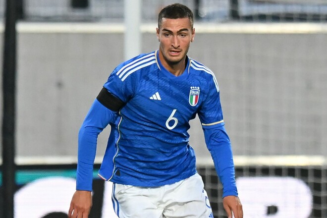 ОФІЦІЙНО. Брайтон підписав центрального захисника збірної Італії