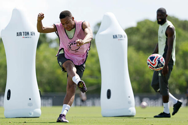 У Реала проблемы перед стартом КЧМ. Суперзвезда пропустил тренировку