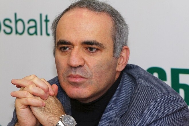 ФОТО. 13-й чемпион мира Гарри Каспаров посетил шахматный турнир Cairns Cup