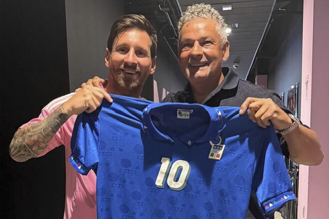 Photo. Look with whom Lionel Messi met. A special gift