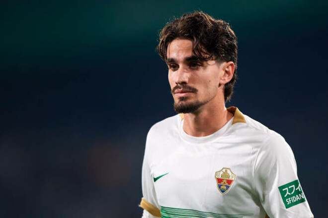 ОФИЦИАЛЬНО. Воспитанник Барселоны продолжит карьеру в Саудовской Аравии