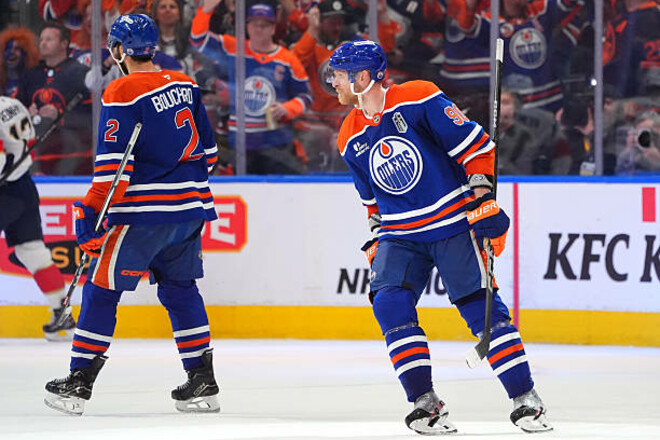 Унікальний випадок. Форвард програв п'ять фіналів Кубка Стенлі поспіль