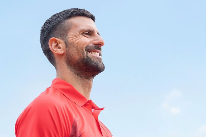 Photo. Djokovich leaves Serbia. Moves to another country