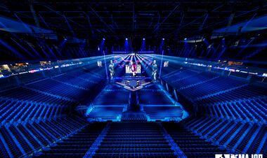 ФОТО. Кубок Austin Major: пирамида весом 35 кг с ошибками в логотипах