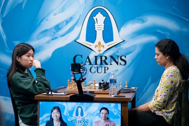 И снова три лидера. Две американки догнали индийского гроссмейстера