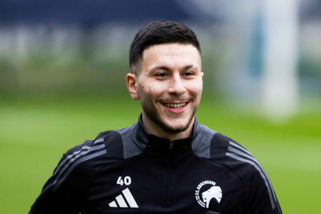 Барселона ведет переговоры по 19-летнему вингеру. Романо подтвердил