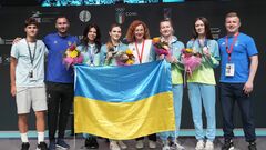 Впервые в истории. Женская сборная завоевала золото на ЧЕ по фехтованию