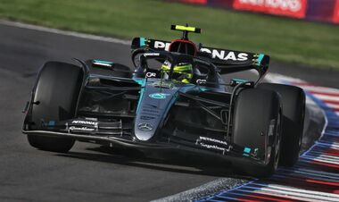 Відомо, скільки заробила колишня команда Хемілтона перед його переходом