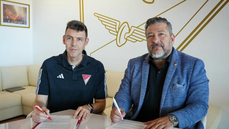 ОФІЦІЙНО. Екстренер львівських Карпат очолив клуб в Угорщині